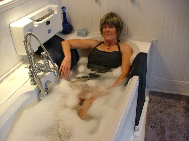 A demonstration of the new Easy Bath product set up by redundant staff Pic Credit:www.easy-bath.co.uk