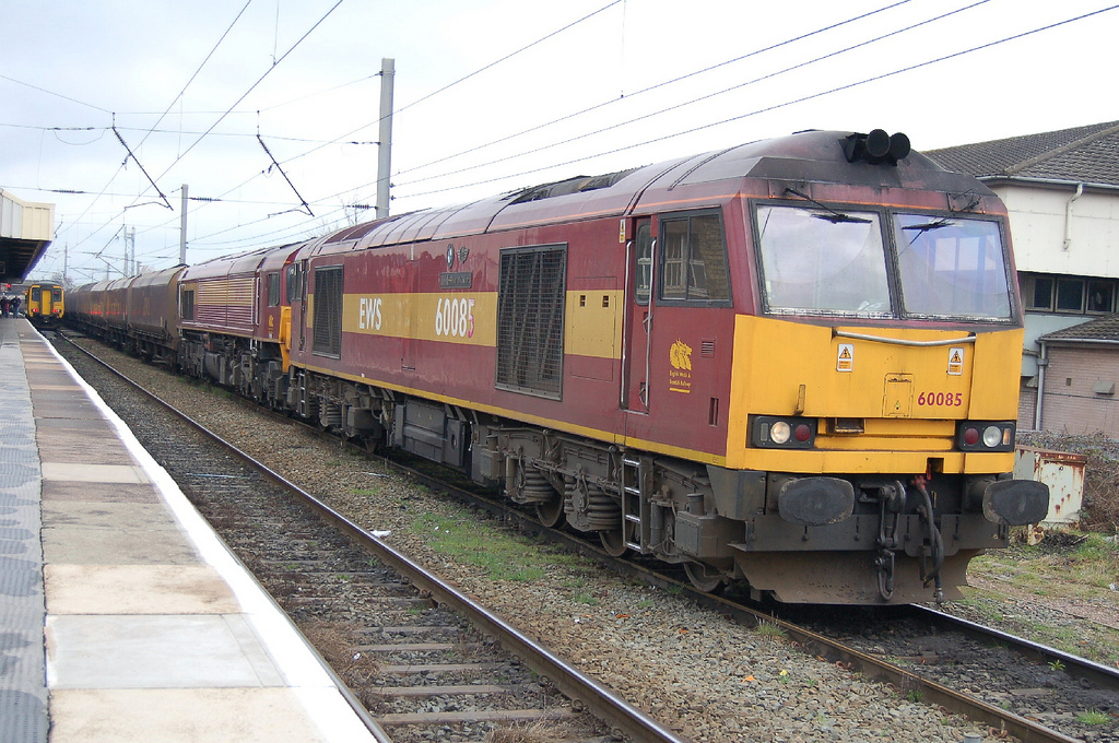 db-cargo-freight-train-in-uk